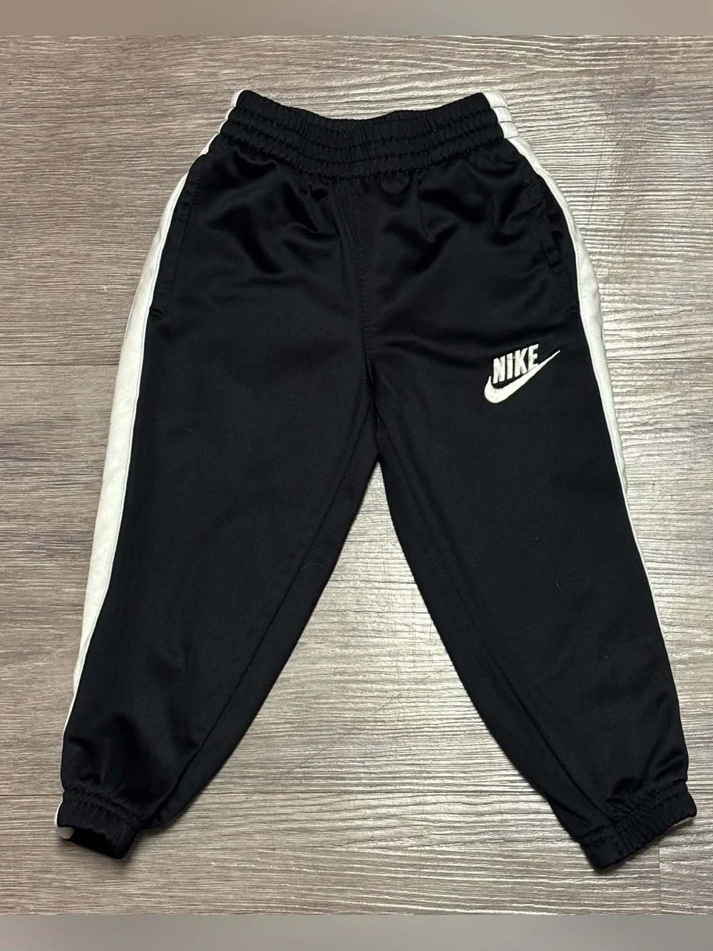 Nike Toddler Boys/Girls Classic Tricot Track Pants | Black & White | 2T
